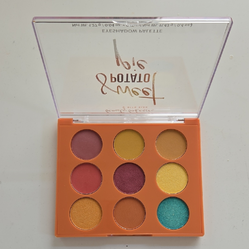 Beauty Bakerie Bite Size Sweet Potato Pie Eyeshadow Palette